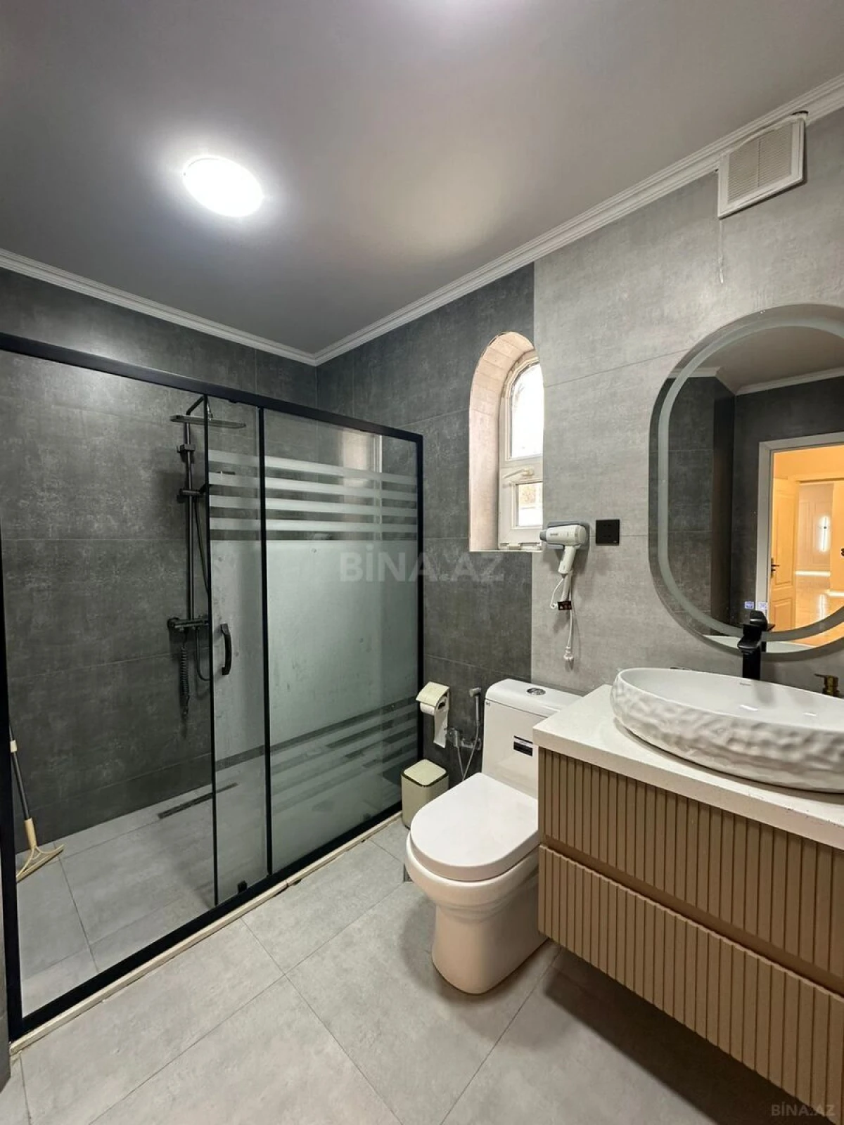 Kirayə verilir 6 otaqlı həyət evi 410 m²