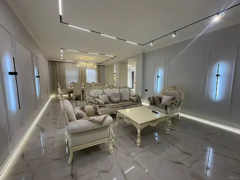 Kirayə verilir 6 otaqlı həyət evi 410 m²