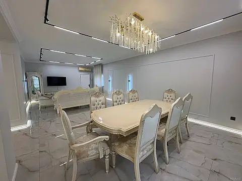 Kirayə verilir 6 otaqlı həyət evi 410 m²