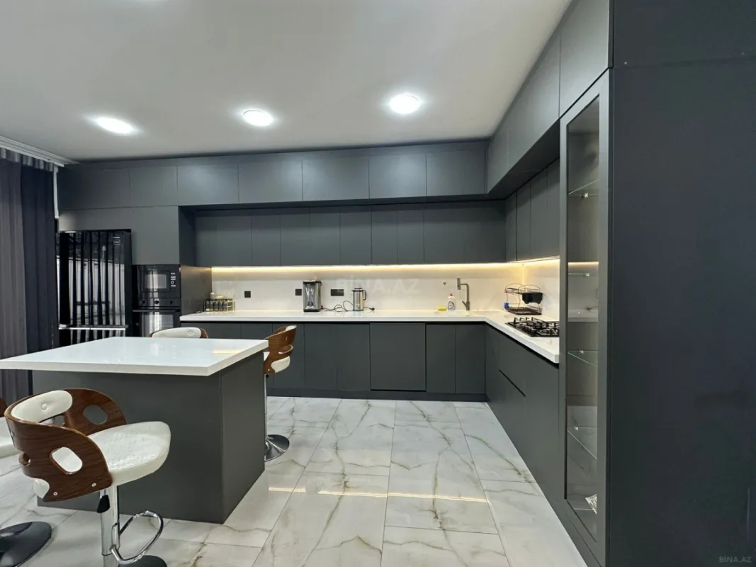 Kirayə verilir 6 otaqlı həyət evi 410 m²