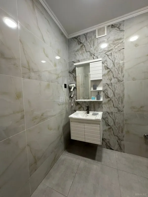 Kirayə verilir 6 otaqlı həyət evi 410 m²