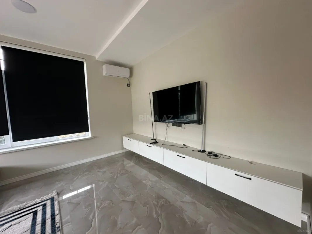 Kirayə verilir 6 otaqlı həyət evi 410 m²