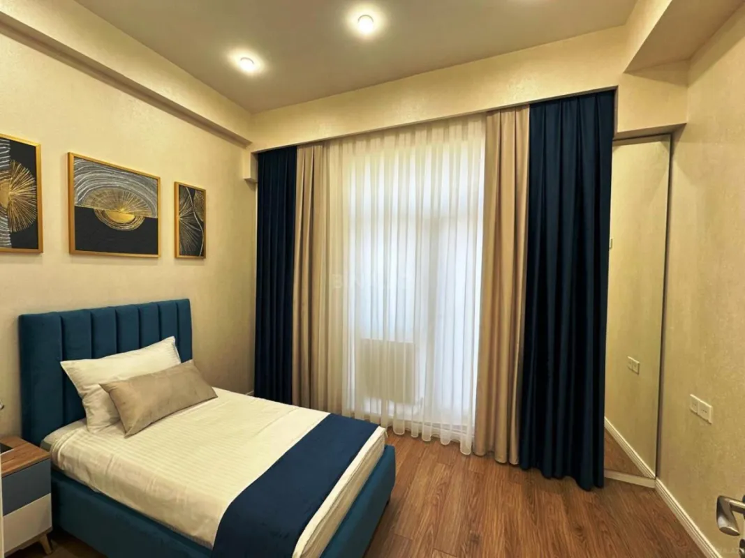 Satılır 3 otaqlı mənzil 92 m²