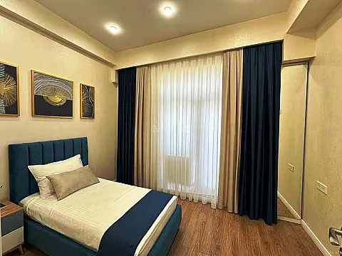 Satılır 3 otaqlı mənzil 92 m²