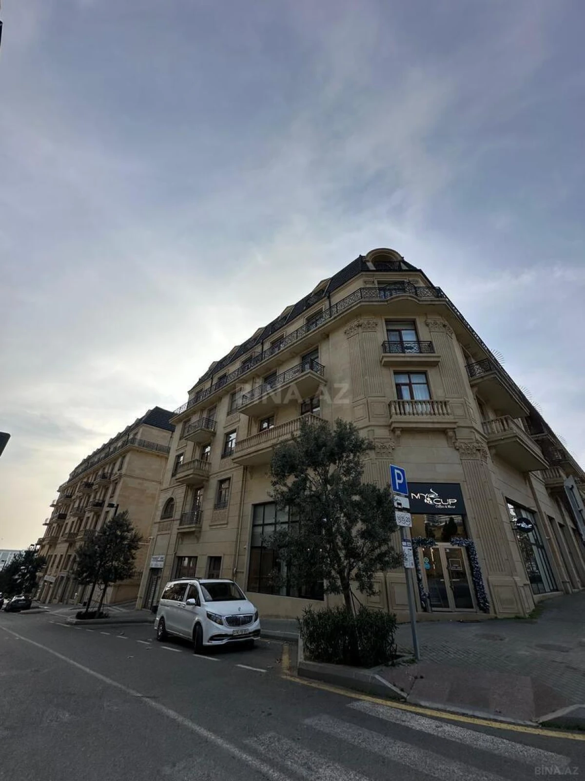 Satılır 3 otaqlı mənzil 92 m²