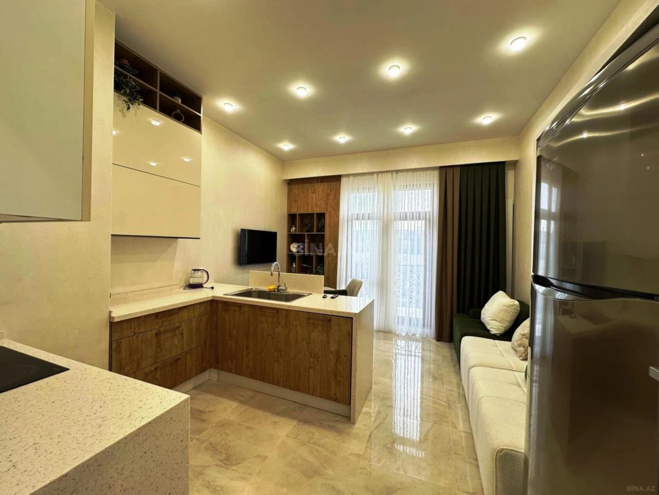 Satılır 3 otaqlı mənzil 92 m²