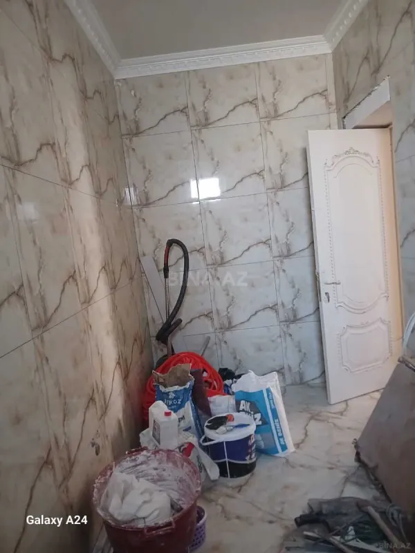 Satılır 5 otaqlı həyət evi 360 m²