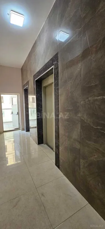 Satılır 3 otaqlı mənzil 142.5 m²