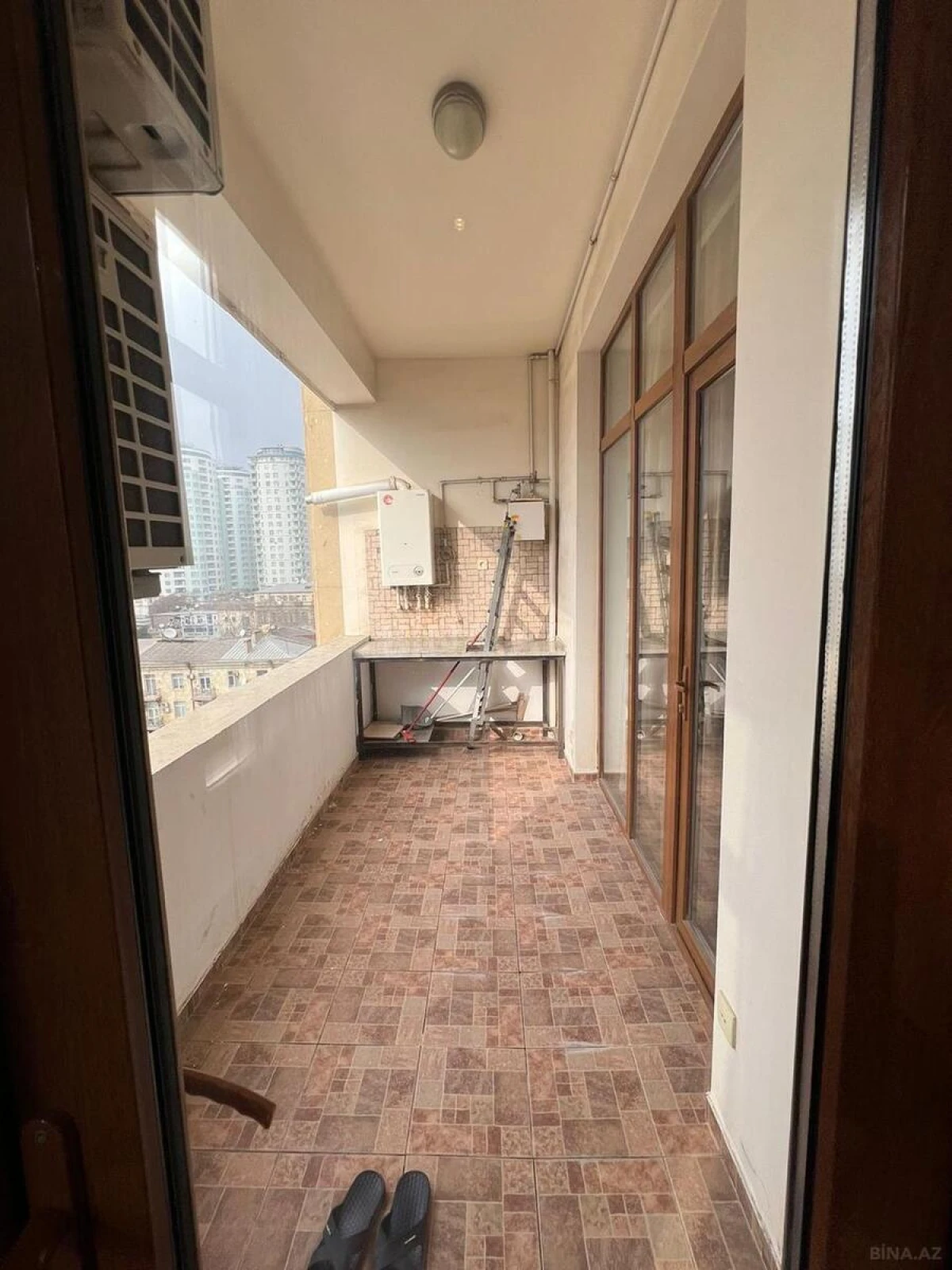 Kirayə verilir 3 otaqlı mənzil 117 m²