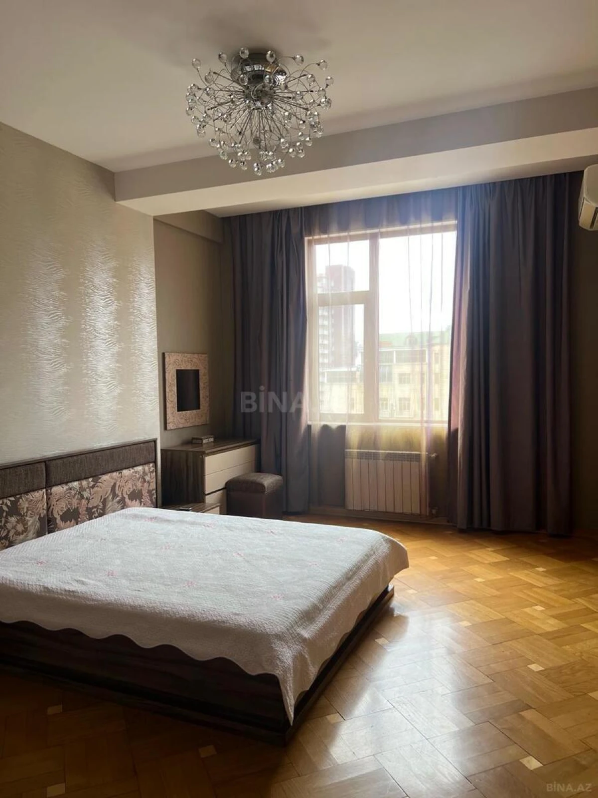 Kirayə verilir 3 otaqlı mənzil 117 m²