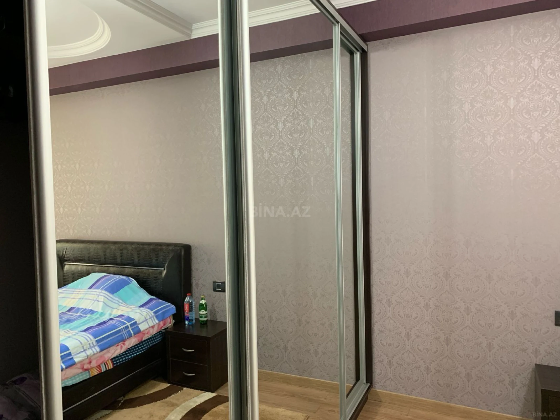 Kirayə verilir 2 otaqlı mənzil 95 m²