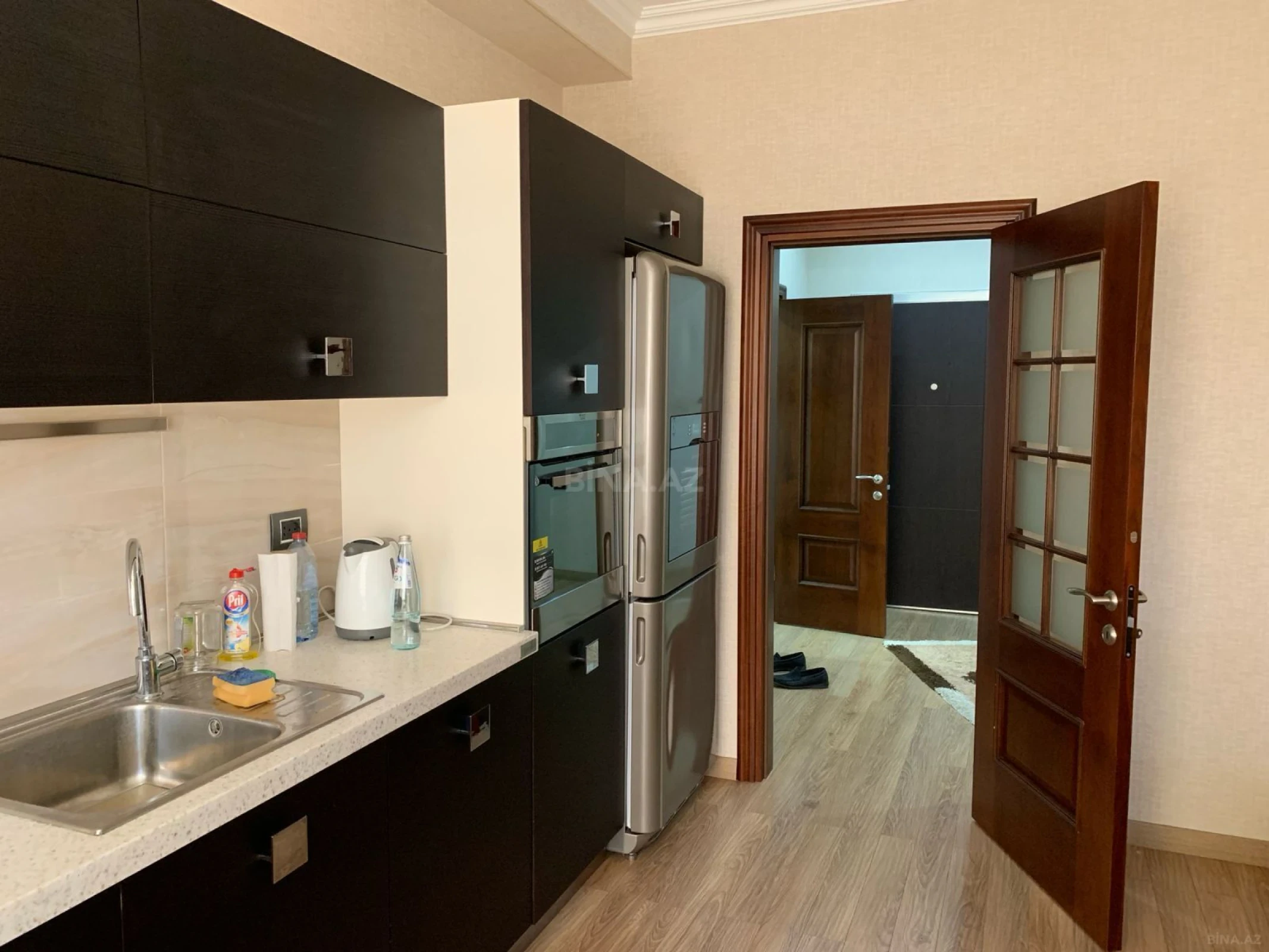 Kirayə verilir 2 otaqlı mənzil 95 m²