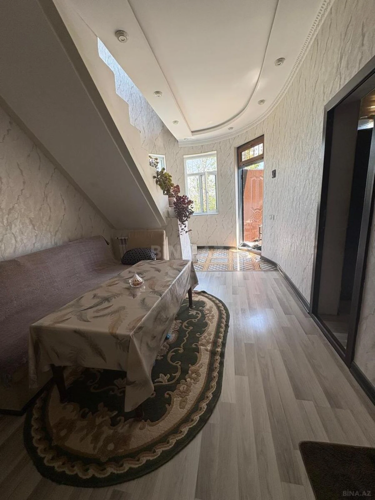Satılır 7 otaqlı həyət evi 230 m²