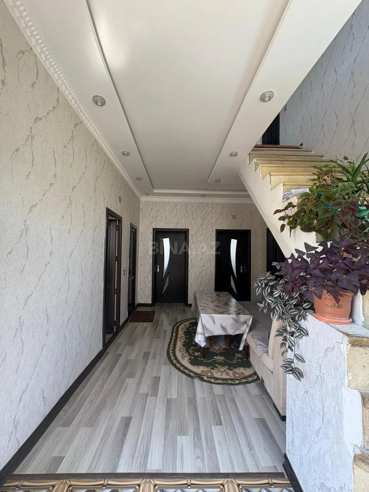 Satılır 7 otaqlı həyət evi 230 m²