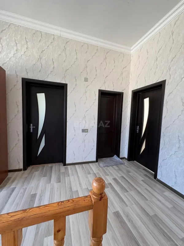 Satılır 7 otaqlı həyət evi 230 m²