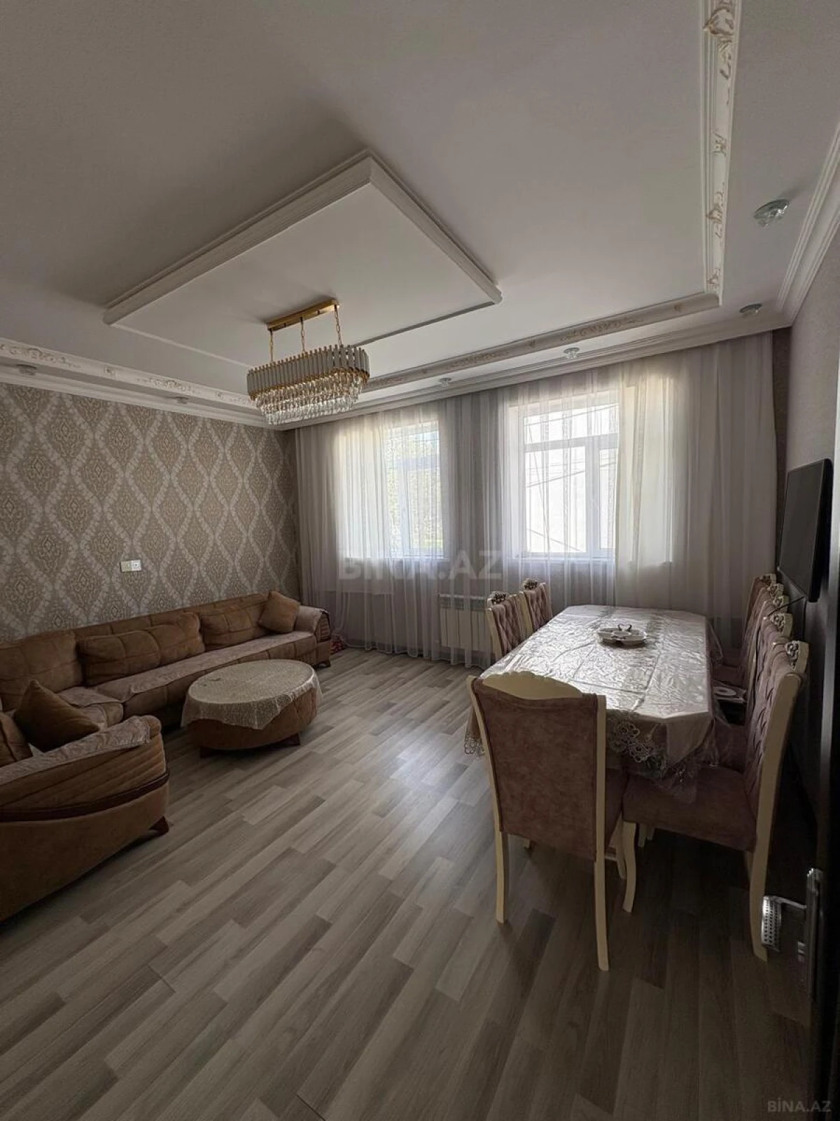 Satılır 7 otaqlı həyət evi 230 m²