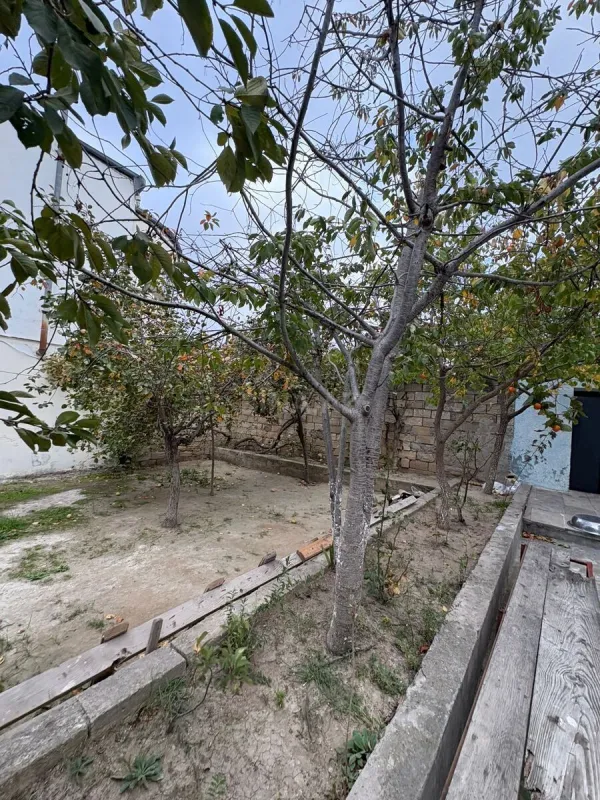 Satılır 7 otaqlı həyət evi 230 m²