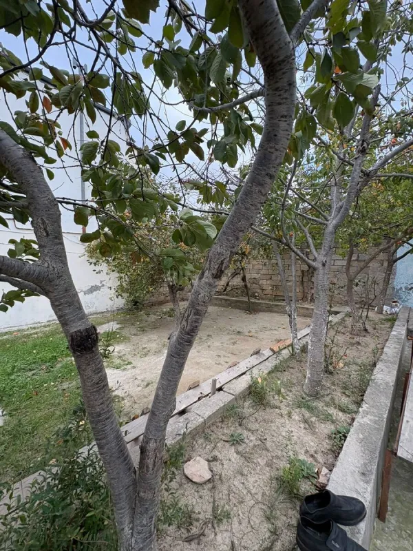 Satılır 7 otaqlı həyət evi 230 m²