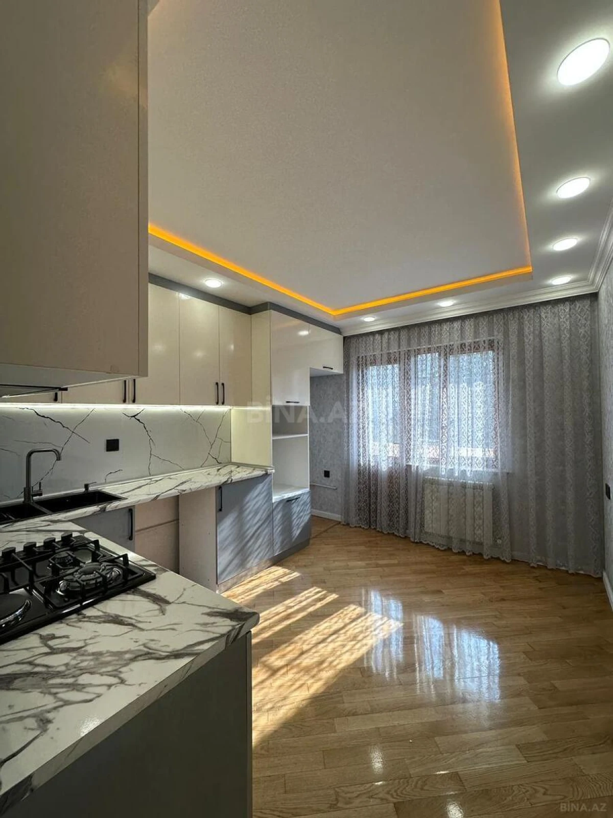 Satılır 2 otaqlı mənzil 65 m²