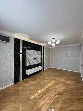 Satılır 2 otaqlı mənzil 65 m²