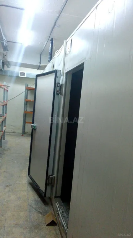 Satılır obyekt 1400 m²