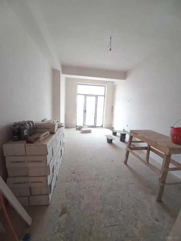 Satılır 4 otaqlı mənzil 151 m²