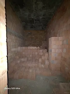 Satılır 4 otaqlı mənzil 175 m²