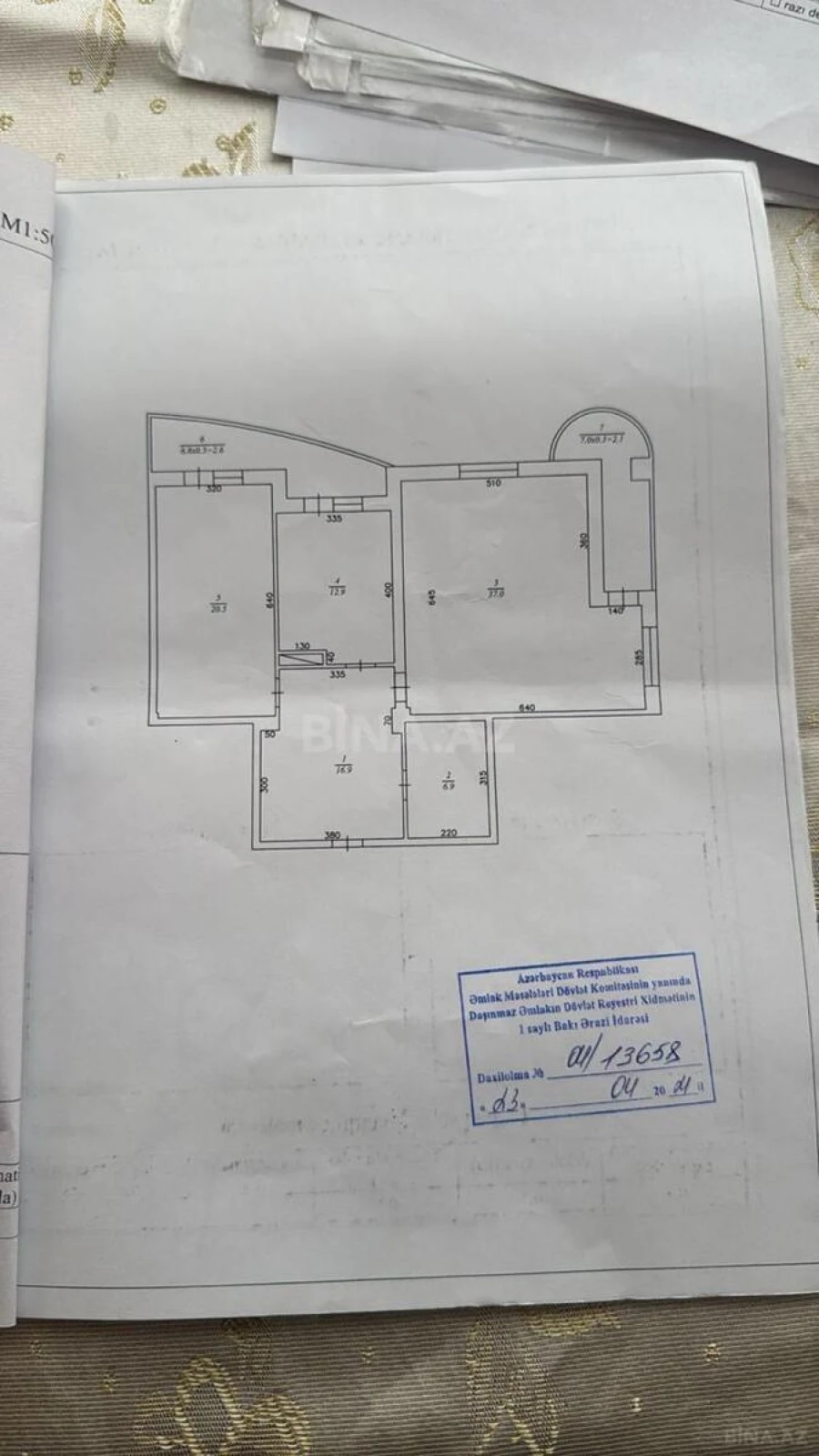 Satılır 2 otaqlı mənzil 111 m²