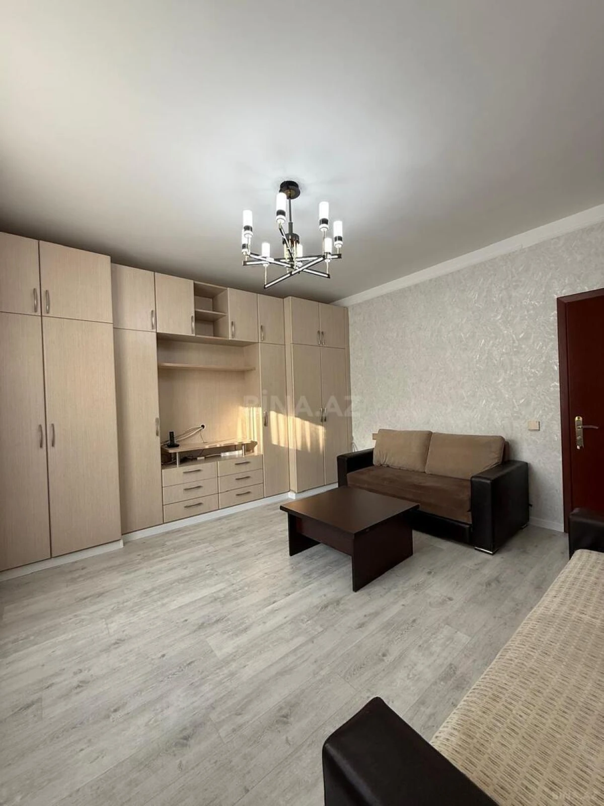 Satılır 3 otaqlı mənzil 68 m²