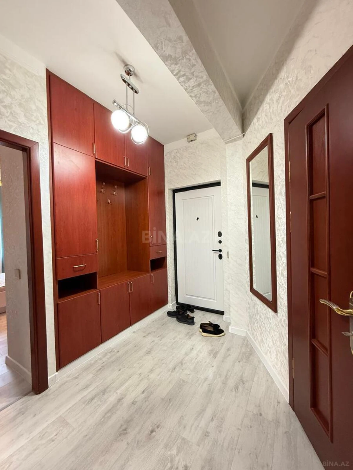 Satılır 3 otaqlı mənzil 68 m²