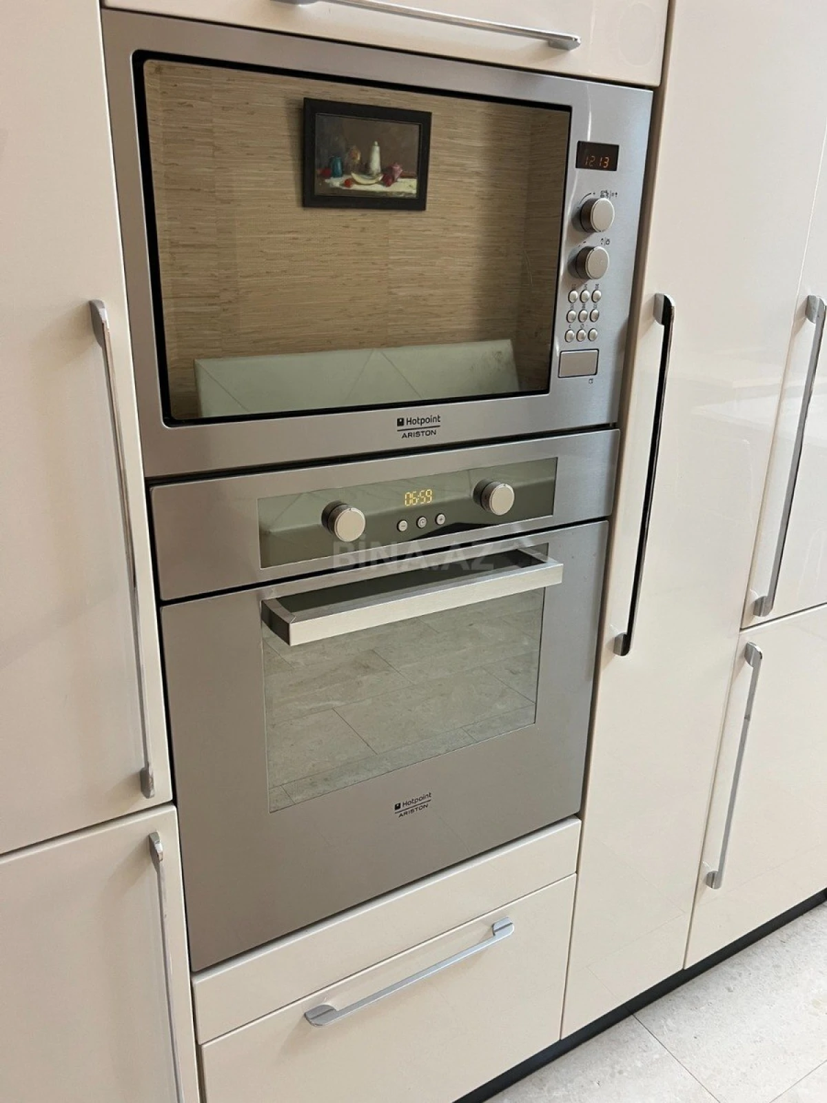 Satılır 4 otaqlı mənzil 217.4 m²