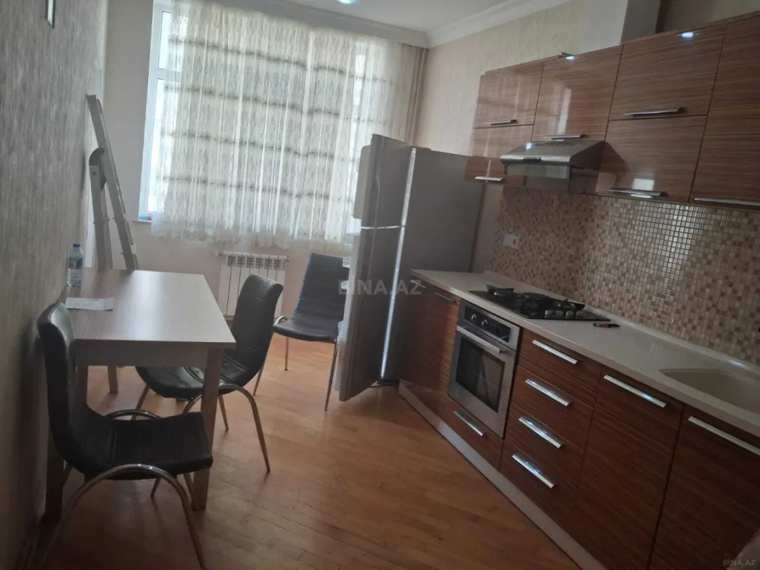 Satılır 2 otaqlı mənzil 100 m²
