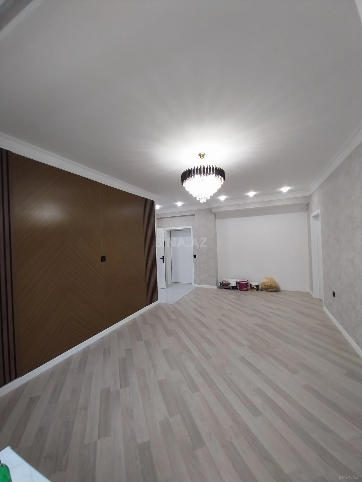 Satılır 2 otaqlı mənzil 71 m²