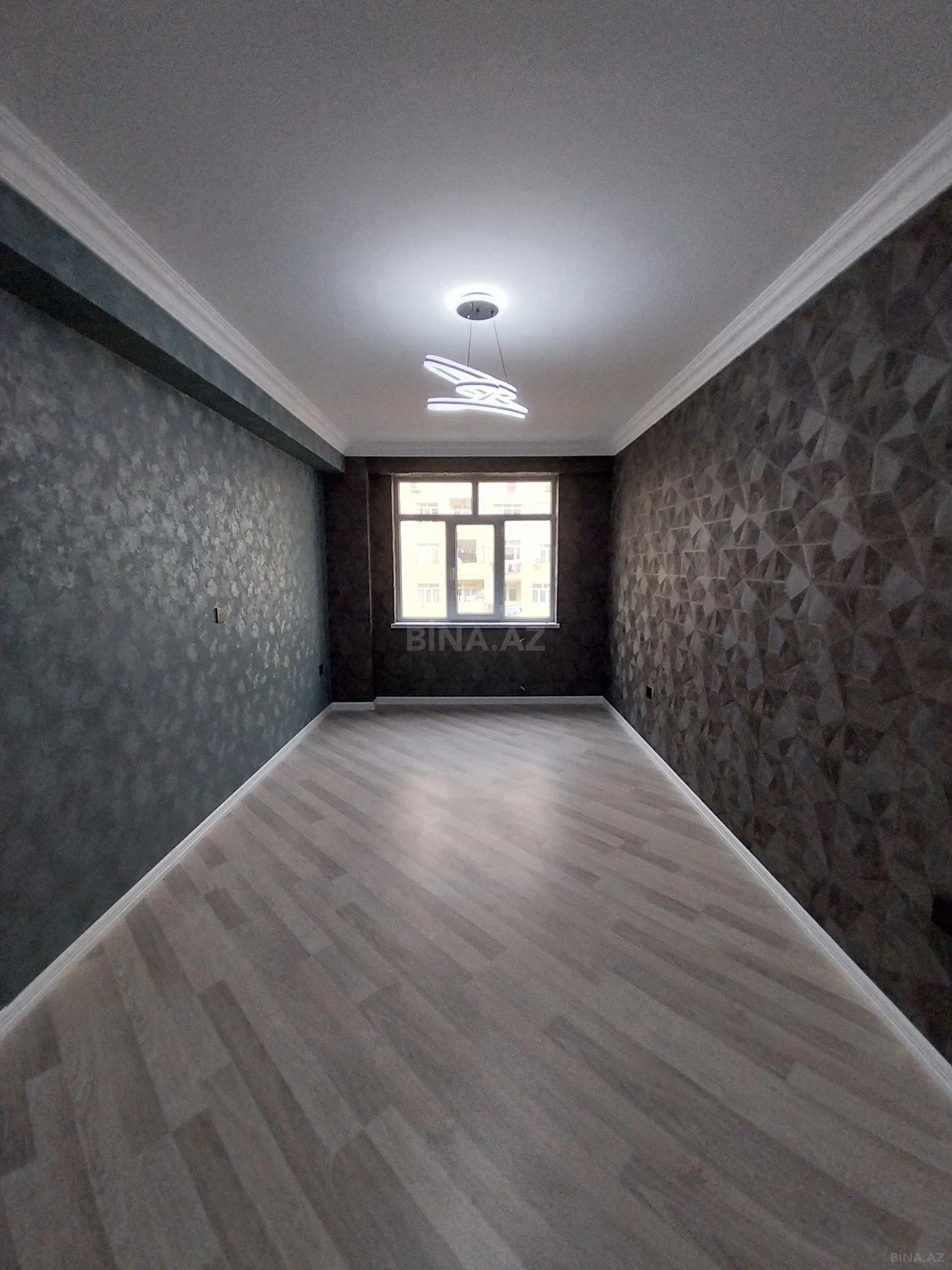 Satılır 2 otaqlı mənzil 71 m²