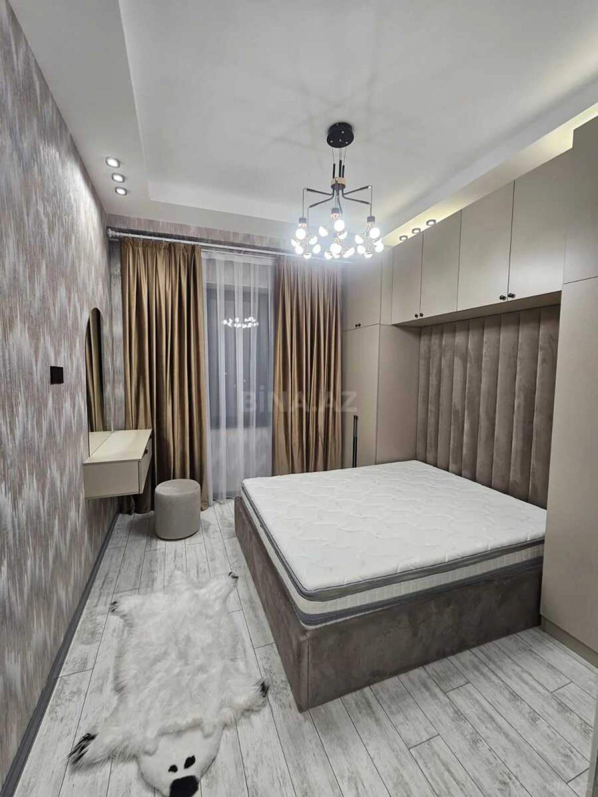 Satılır 3 otaqlı mənzil 91 m²