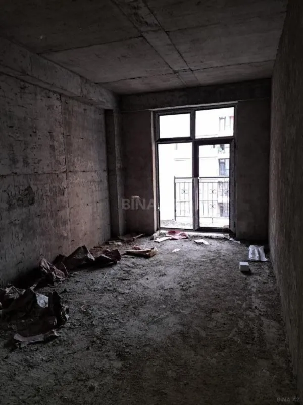 Satılır 2 otaqlı mənzil 110 m²