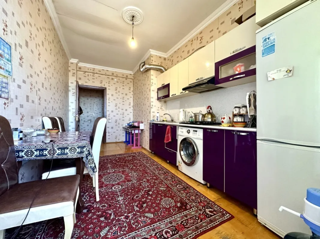 Satılır 2 otaqlı mənzil 90 m²