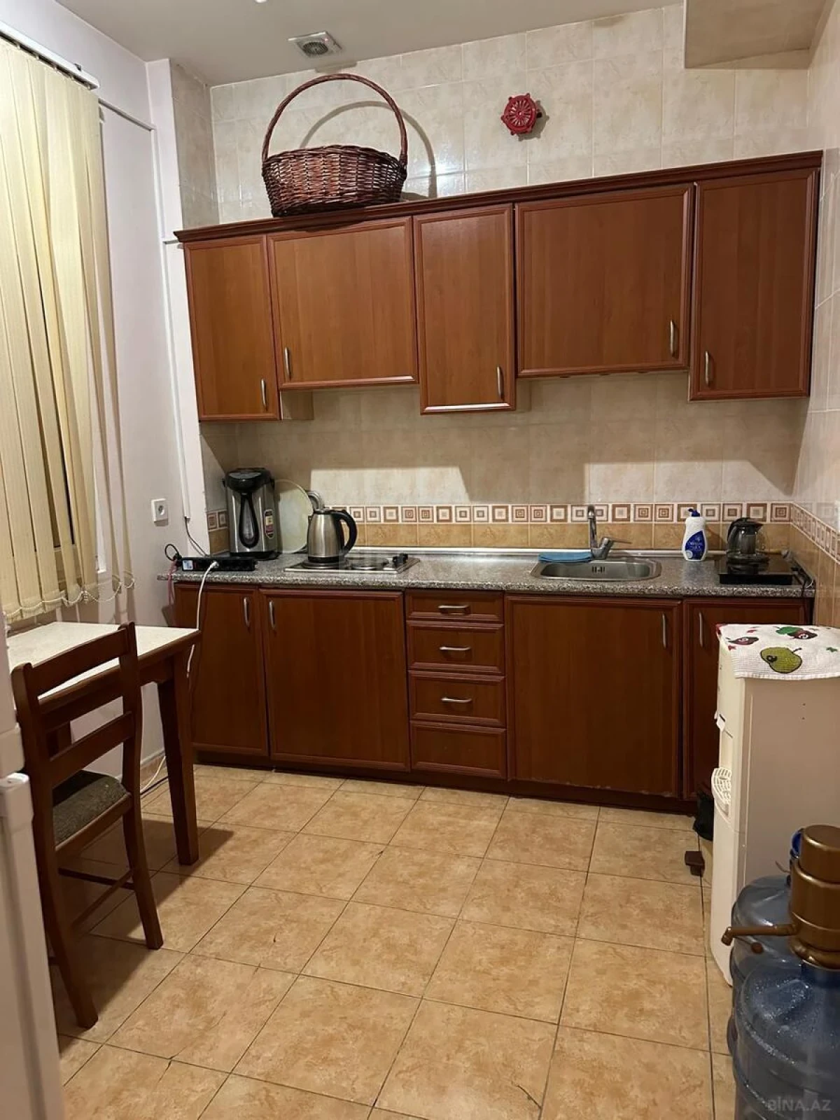 Kirayə verilir 4 otaqlı ofis 155 m²