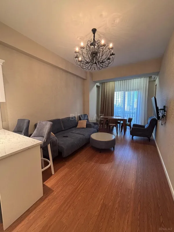 Kirayə verilir 2 otaqlı mənzil 65 m²