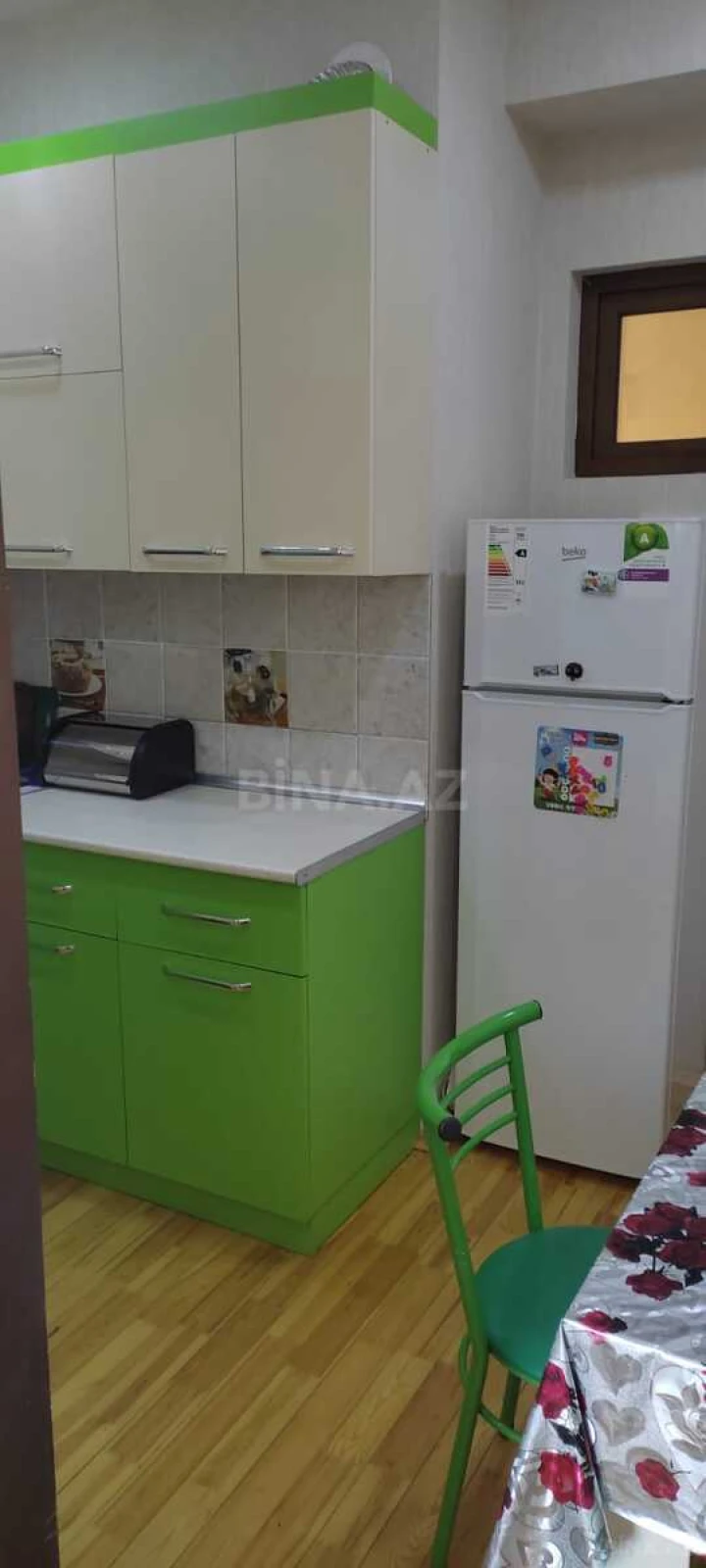 Satılır 2 otaqlı mənzil 71.7 m²