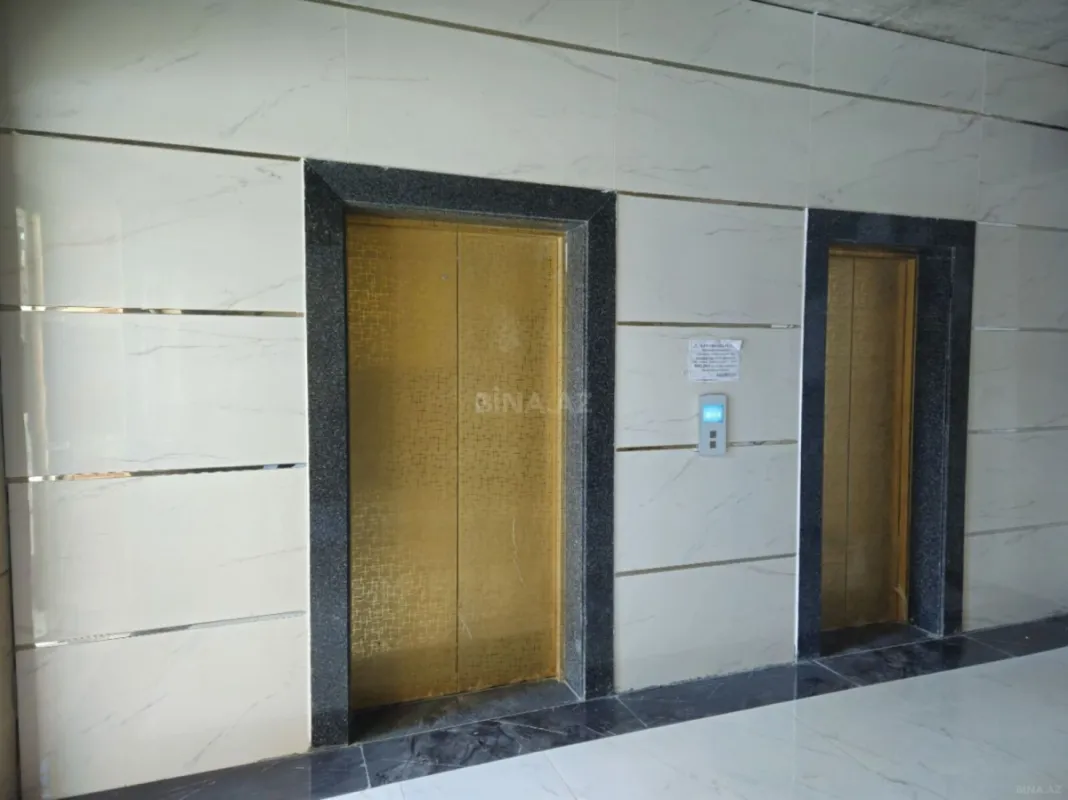 Satılır 5 otaqlı mənzil 267.5 m²