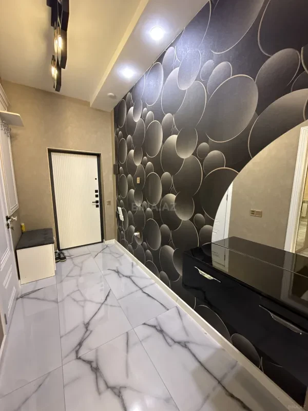 Satılır 2 otaqlı mənzil 62 m²