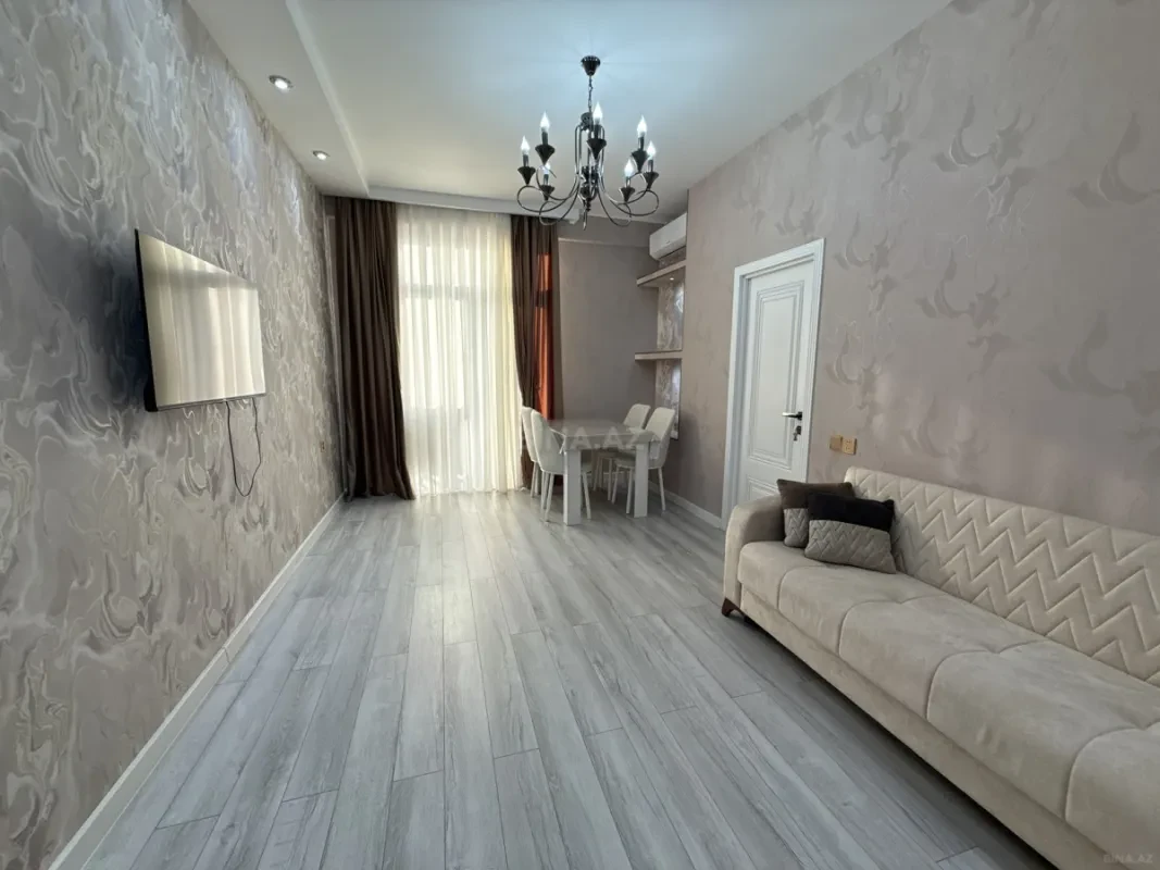 Satılır 2 otaqlı mənzil 62 m²