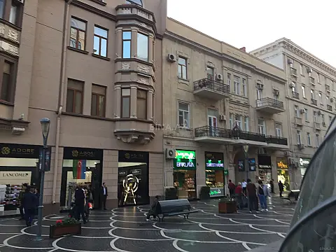 Satılır 3 otaqlı mənzil 100 m²