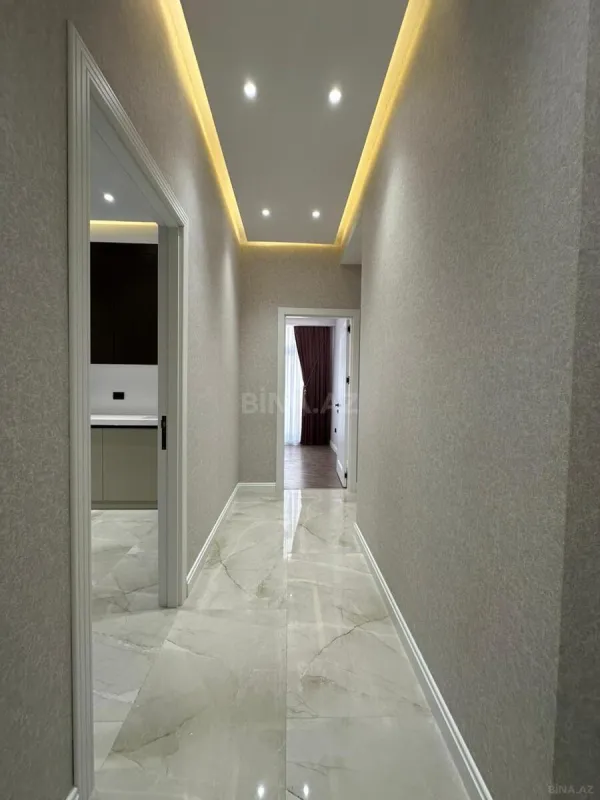 Kirayə verilir 2 otaqlı mənzil 110 m²