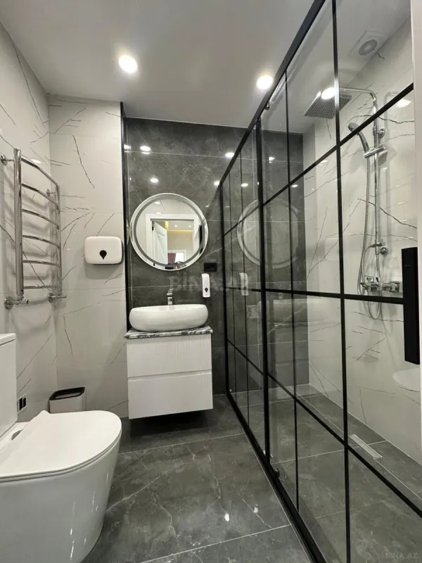 Kirayə verilir 2 otaqlı mənzil 110 m²