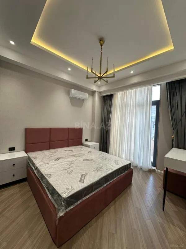 Kirayə verilir 2 otaqlı mənzil 110 m²