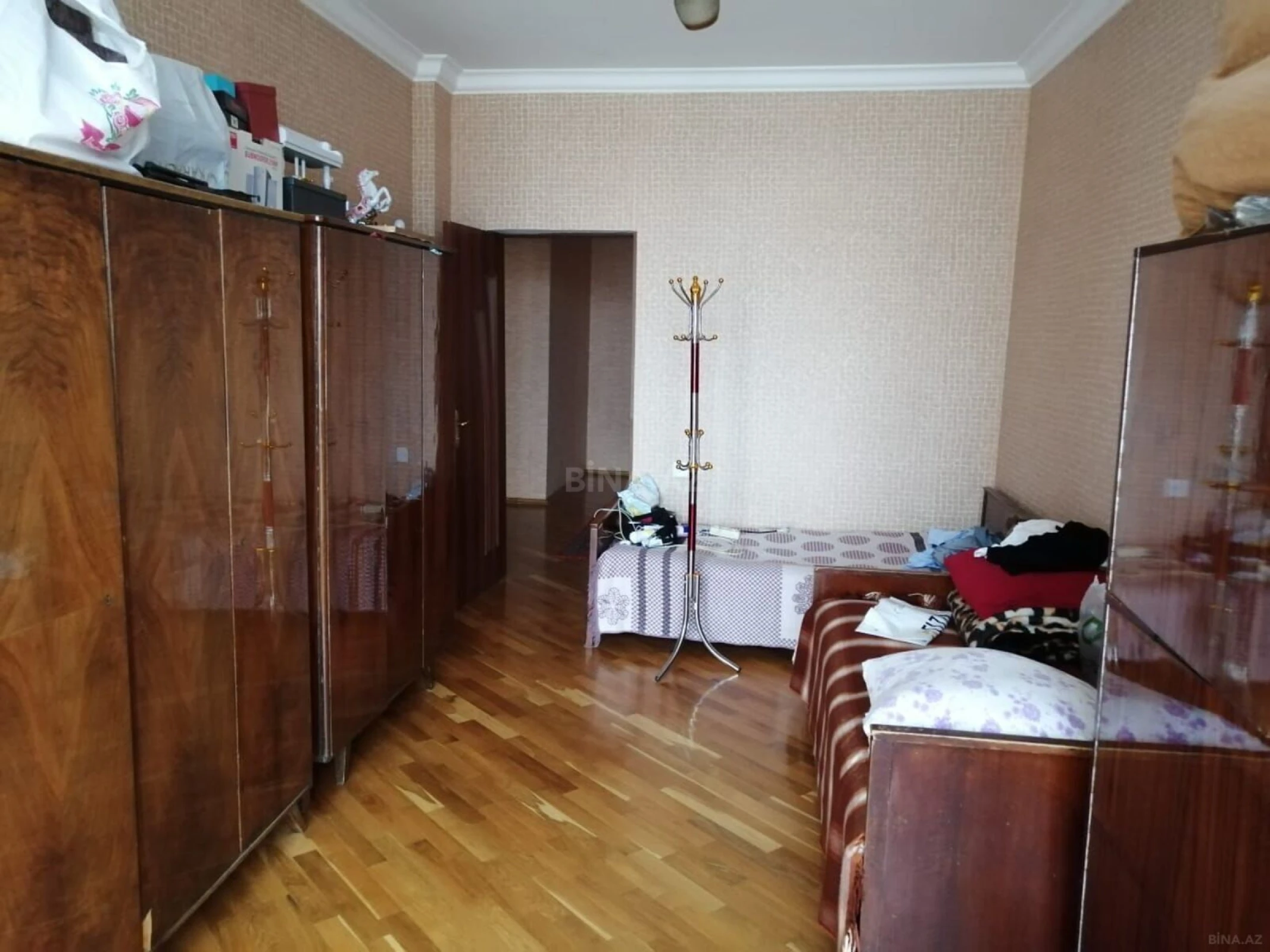 Satılır 4 otaqlı mənzil 160 m²