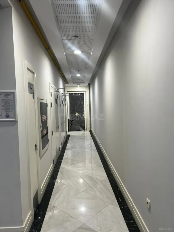 Satılır 4 otaqlı mənzil 144.5 m²