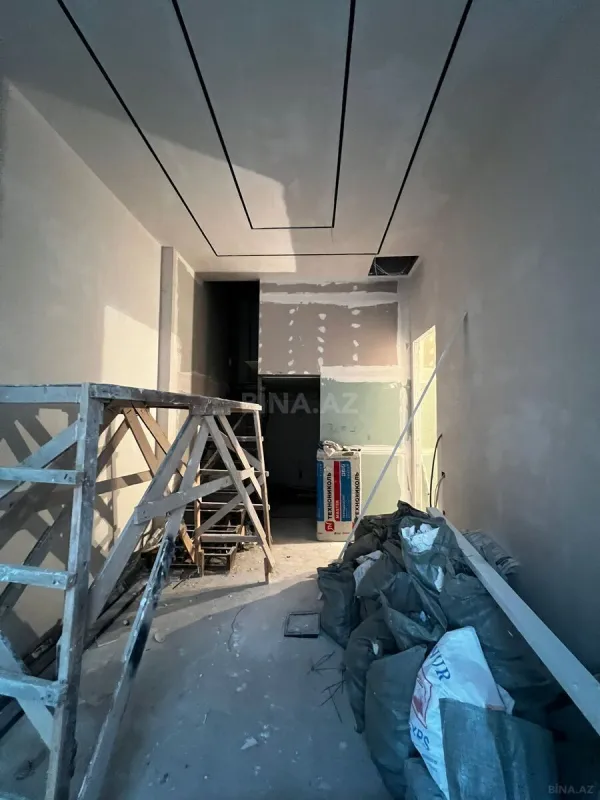 Satılır 4 otaqlı mənzil 144.5 m²